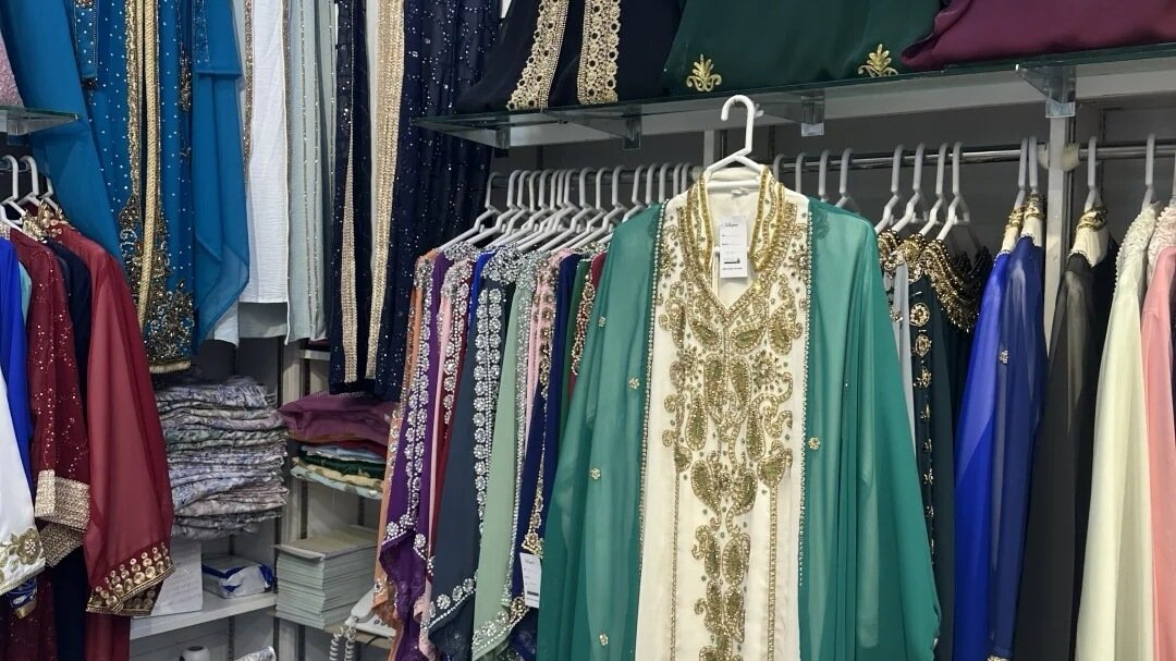 The Chimney Effect of a Butterfly Abaya